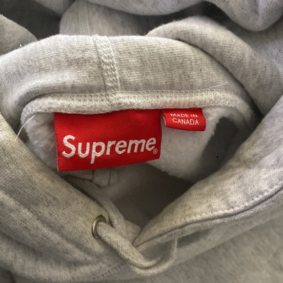 Supreme Hoodie - Picture 3 of 6
